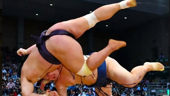 Tokyo - Grand Sumo Tournament