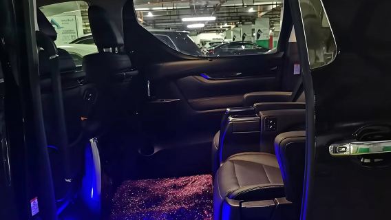 One-way from Shenzhen to Hong Kong from CNY 600, with pick-up services available from Guangzhou, Dongguan, Shenzhen to Hong Kong and Macau, cross-border car transfer in the Greater Bay Area