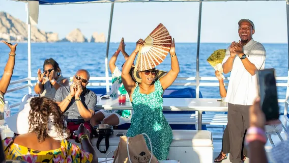 Sunset Sail Tour with Local Food