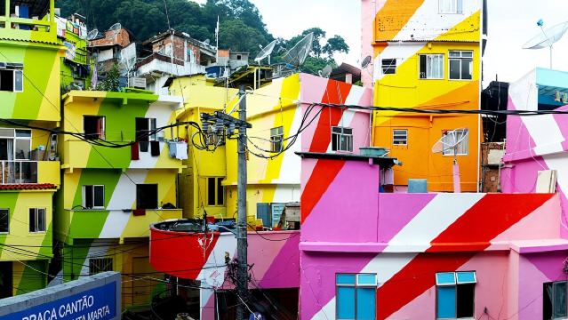 ทัวร์พร้อมไกด์นำเที่ยวที่ชุมชนฟาเวล่า เดอ ซานตา มาร์ตา