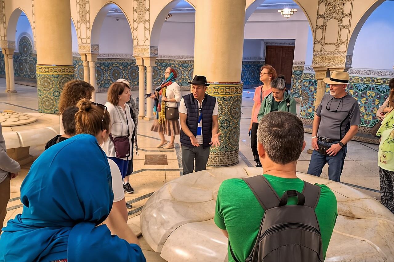 biglietto d'ingresso d'ingresso salta la fila per il tour Premium della moschea di Hassan 2 incluso