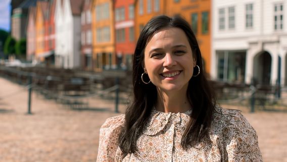 Walking tour in Bergen of the Past and Present
