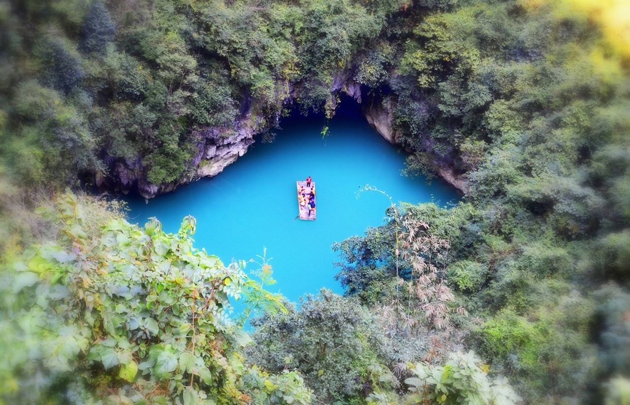 巴馬三門海+社更穿洞+巴馬水晶宮一日遊【不含門票】