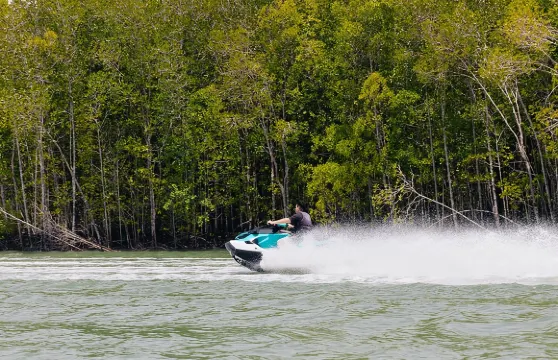 水上摩托車黃金套餐紅樹林免費無人機視頻