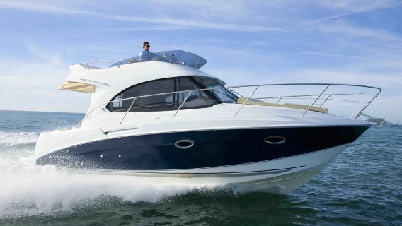 【青島遊艇】青島奧帆中心法國博納多30英尺遊艇包船出海+帶飛橋+水果飲料+遊艇自駕體驗