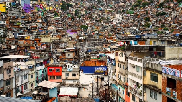 3時間のロシーニャ・ファベーラ徒歩ツアー（現地ガイド付き）
