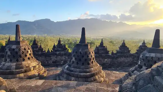 Borobudur Sunrise, Mt. Merapi & Prambanan Day Tour with Entry Fee