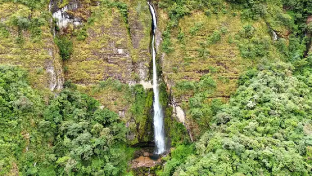 Giron Waterfall and Busa Lake