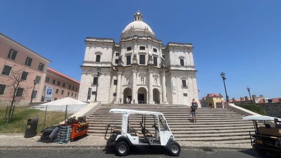 Lisbon: Tour TukTuk có hướng dẫn riêng tham quan Phố cổ 8-10 điểm