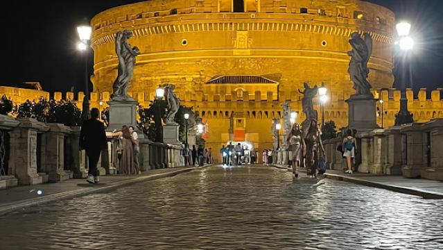 Roma Iluminada. Tour Nocturno en Furgoneta