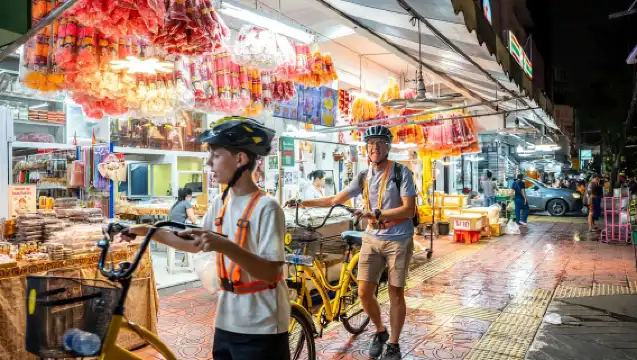 曼谷夜間自行車之旅（含街頭美食）