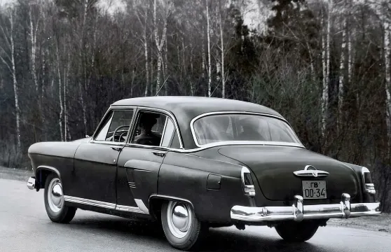 復古克格勃之旅：伏爾加21號列車帶您探索埃里溫的蘇聯往昔（攝影作品）