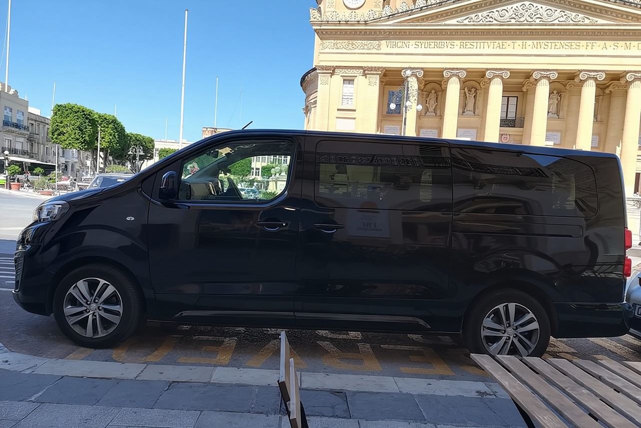 Malta: Private Tour with Video Guides & Driver (6 Hours)