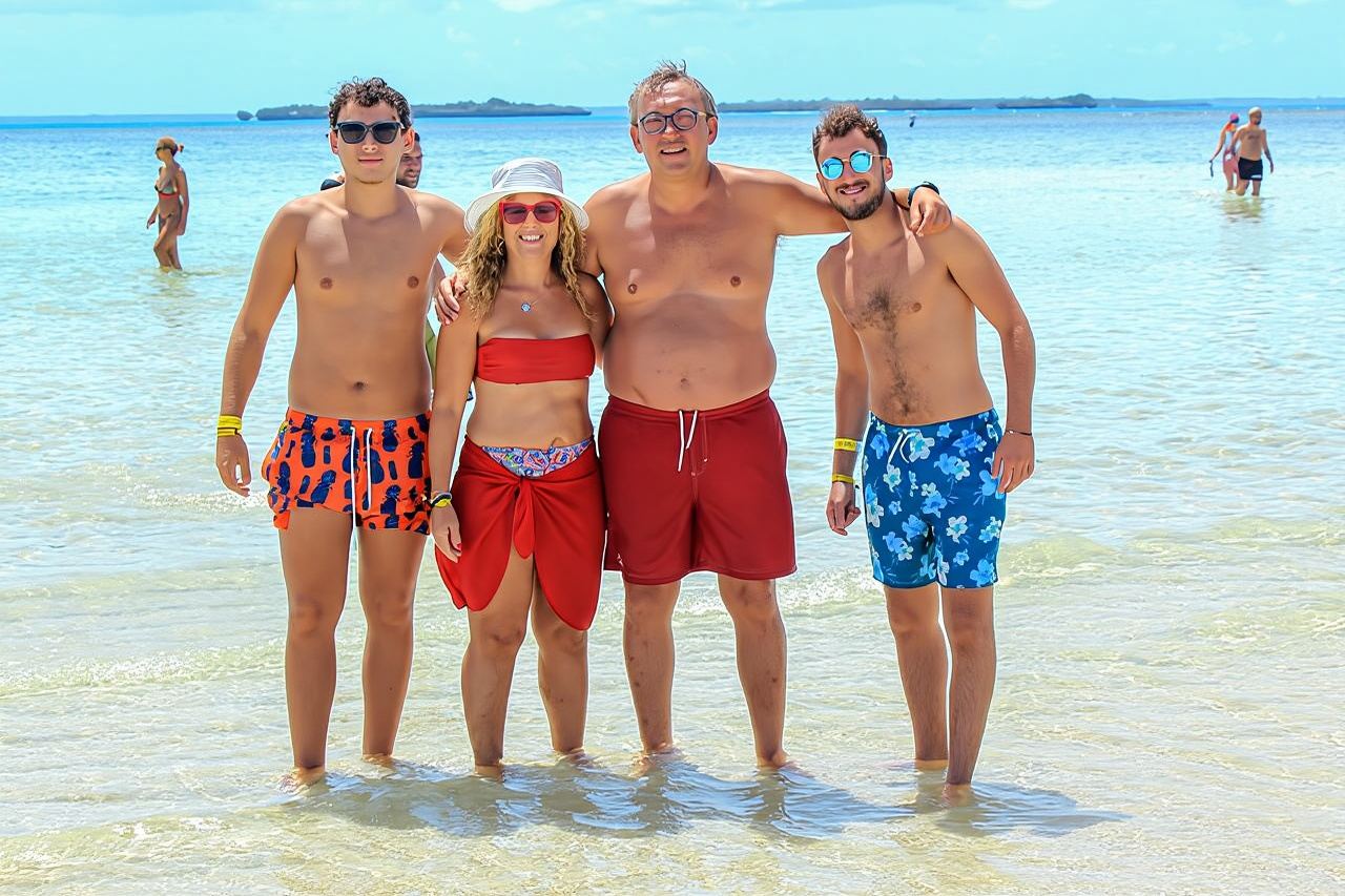 Tour di lusso a Nakupenda Sandbank e alle coltivazioni di spezie (pranzo incluso)