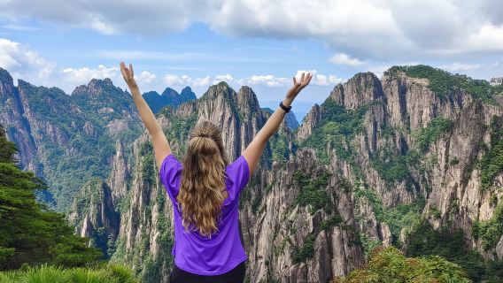 1 Day Guided Adventure Tour of Yellow Mountain