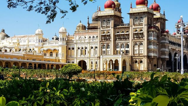 Mysore: Palaces, Markets & UNESCO Somanathapura Temple Tour