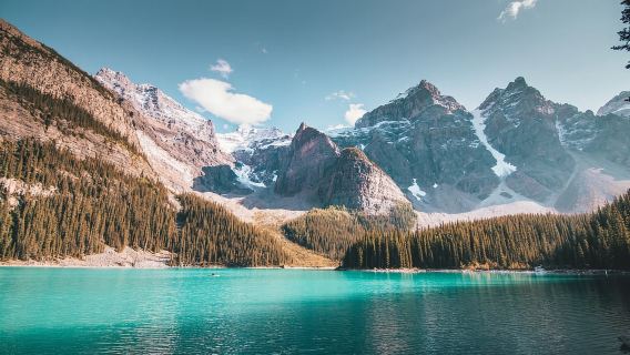 Banff/Calgary:1-Day to Lake Louise,Moraine Lake,Emerald Lake