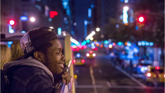 Tour in bus scoperto notturno a New York, USA
