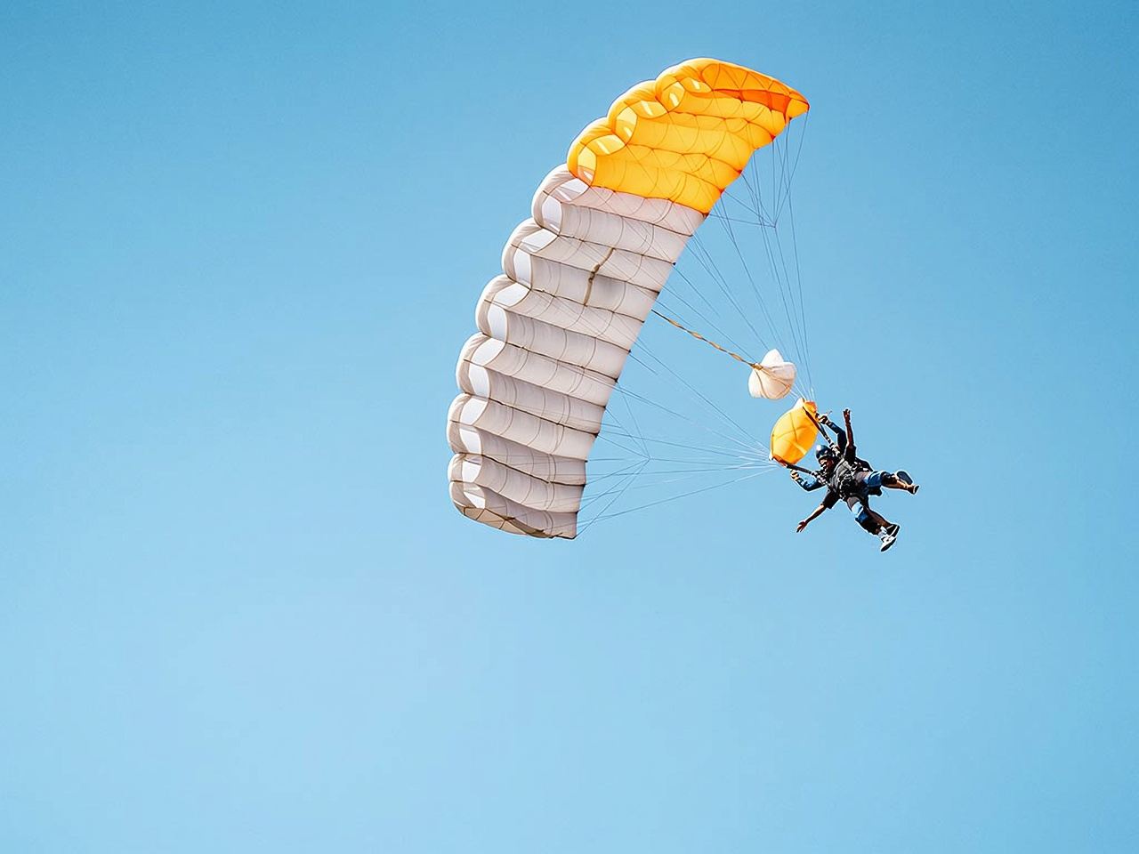 Melbourne Great Ocean Road Skydiving [Optional City Transfers | Photos & Videos Available for Purchase | Breathtaking Coastal Views from Above | Free Skydiving Certificate | Skyone Skydiving]