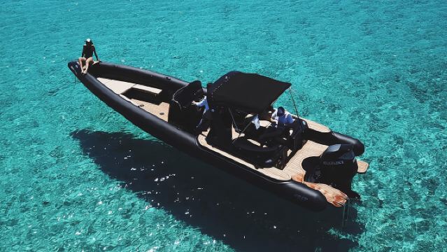 Mykonos: Delos and Rhenia Land Cruise with Fruit and Snacks