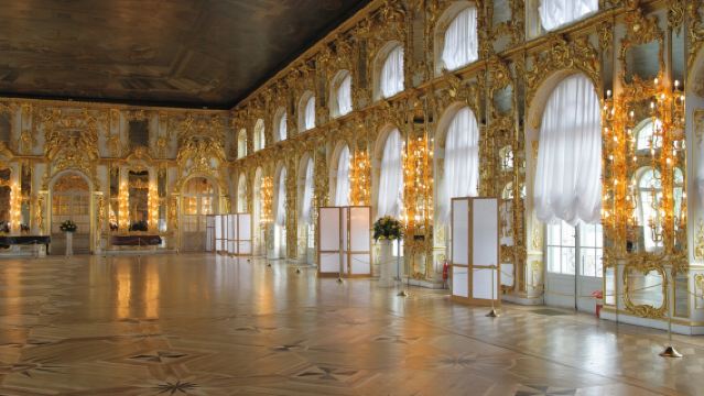 俄羅斯聖彼得堡探秘日:葉宮花園與彼得霍夫宮【普希金城女王宮殿】