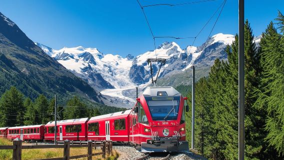 Dari Saint Moritz: Kereta Merah Bernina ke Tirano