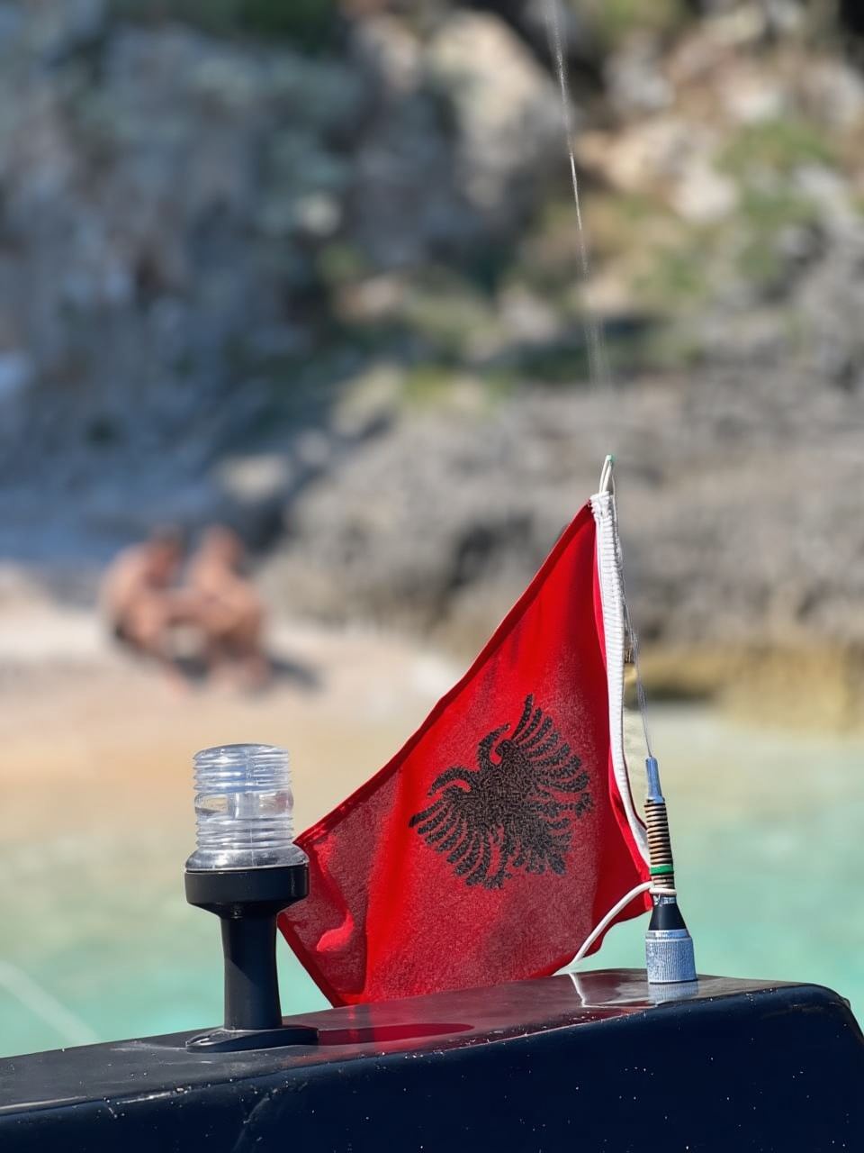 Vlorë: experiencia en lancha rápida en la isla de Sazan y la cueva Haxhi Ali