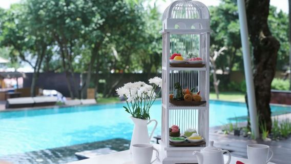 Nachmittagstee-Erlebnis im Grand Seminyak Bali – Luxusgenuss mit Meerblick