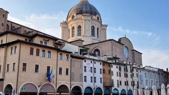 包車自由行，漫遊文藝復興天花板——曼托瓦