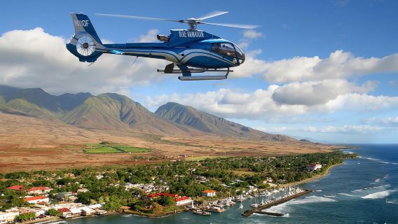 Esperienza di volo panoramico in elicottero Blue Hawaiian a Maui