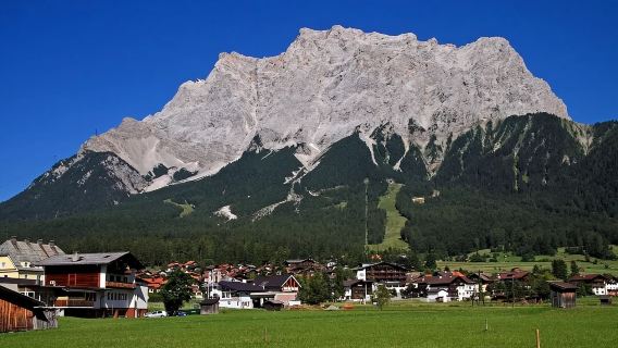Garmisch-Partenkirchen + Zugspitze Viewpoint Nature Day Tour