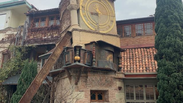 Private charter to Metekhi Church of the Nativity of the Mother of God, The Clock Tower, Freedom Square, and Georgian National Museum
