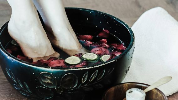 1 Hour Foot Relaxing - Free Transportation