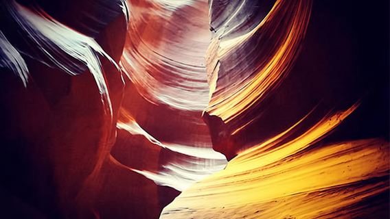 Upper Antelope Canyon and Horseshoe Bend Tour from Las Vegas