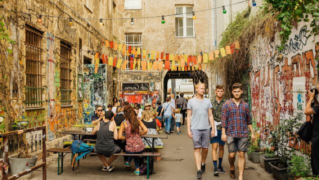 Kreuzberg Berlin: Private Spaziergangstour abseits der ausgetretenen Pfade