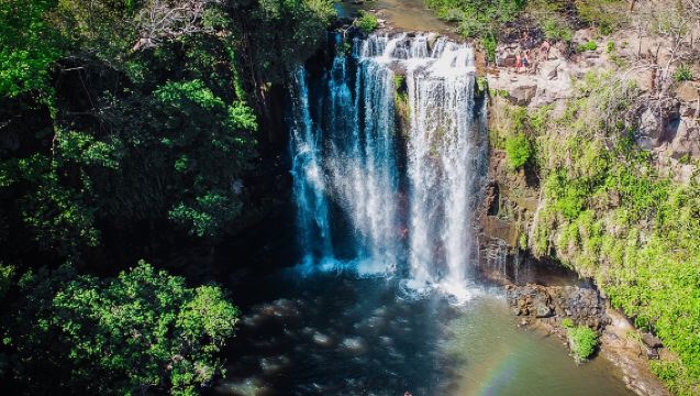 Privates Tageserlebnis zu lokalen Wasserfällen in Curubande