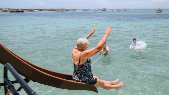 Destin: Tiki Pub Crab Island Sandbar Cruise with Waterslide