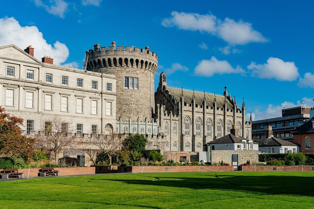 Dublin: Book of Kells, Dublin Castle and Christ Church Tour