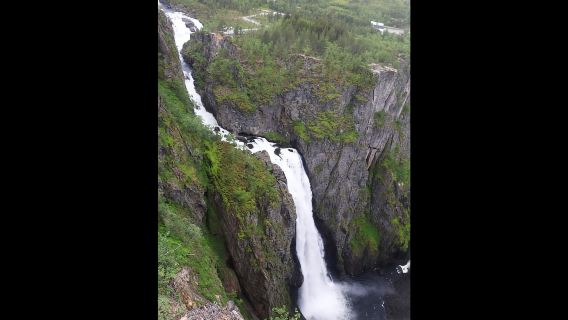 Private Tour: Hardangerfjord, Voss-Gondel und 4 großartige Wasserfälle
