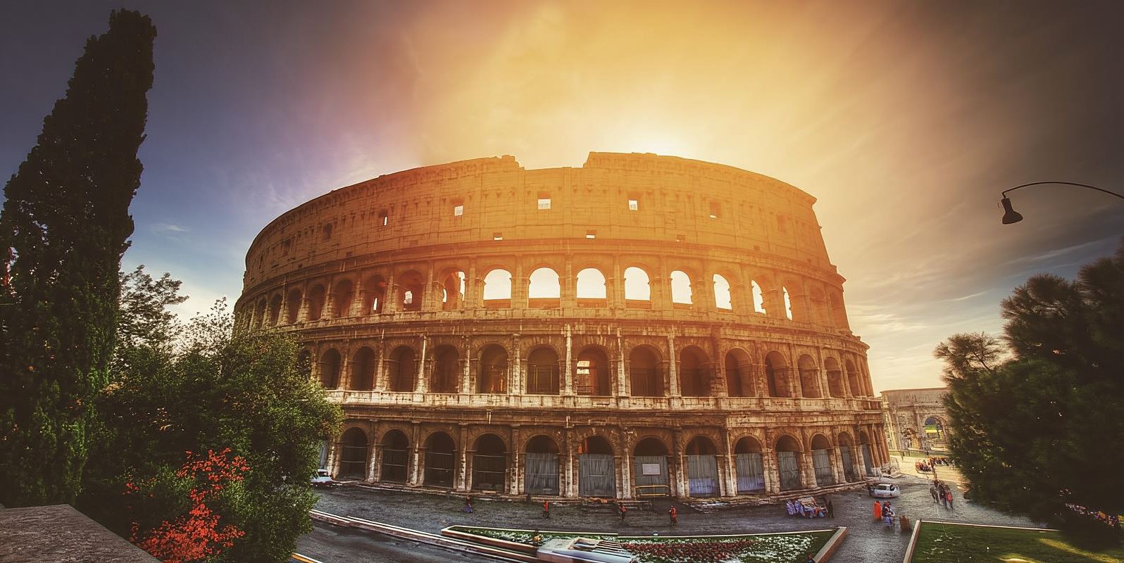 Colosseum Sunset Tour with Entry