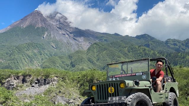 Borobudur Temple + Mount Merapi Jeep + Prambanan [Private Group, Pure Play 1-day Tour]