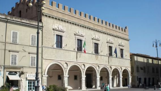 意大利裏米尼烏爾比諾公爵宮+拉斐爾桑奇奧劇院文藝復興之旅