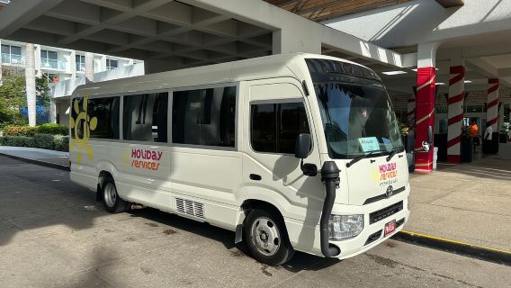 Montego Bay: MBJ Airport Shuttle Bus Transfer to Hotels