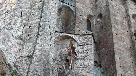 Desde Turín: Tour de medio día a la Sacra di San Michele medieval