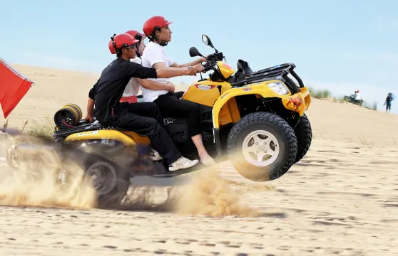 寧夏銀川中衞沙坡頭+66號公路+騰格里沙漠一日遊【嗨小團】