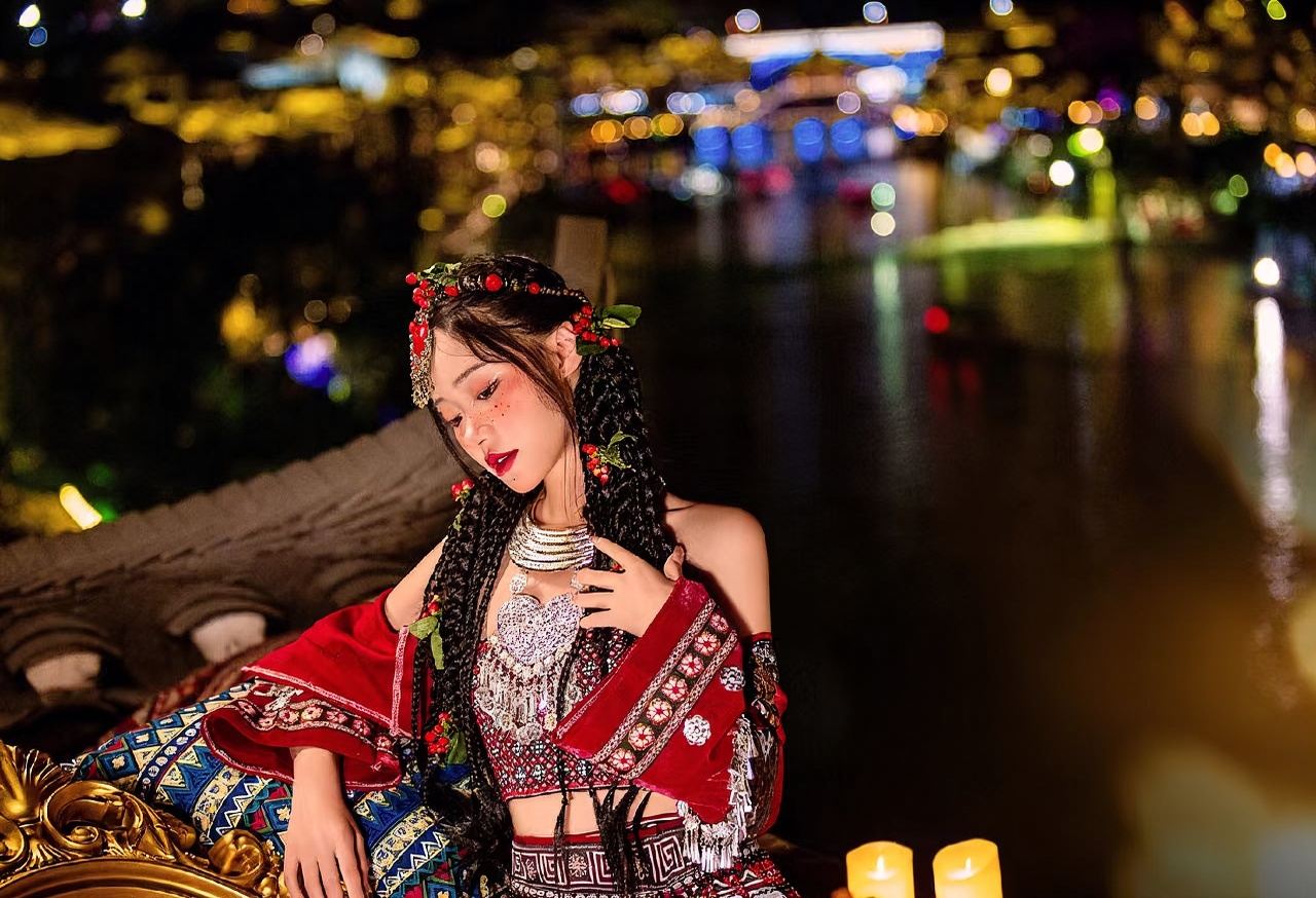 Xinxiang Travel Photography[Driver and director + makeup and clothing + itinerary customization + aerial micro-film + free negatives + no limit on the number of people]