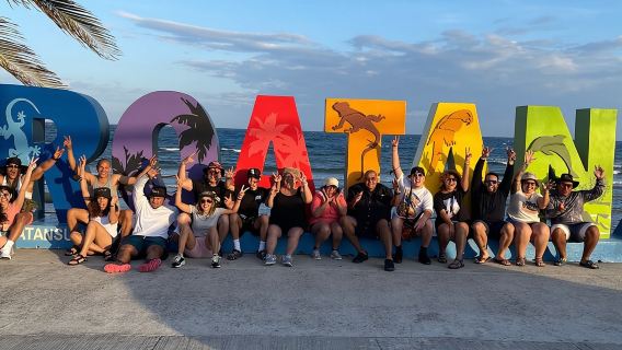 Роатанские обезьяны и ленивец с шоколадом, дегустация рома и пляж