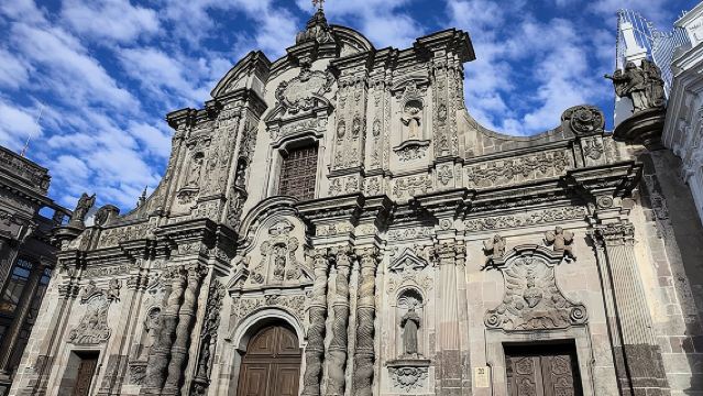 Entdecke Quito; Altstadt, Mitad del Mundo + Seilbahn PRIVATE