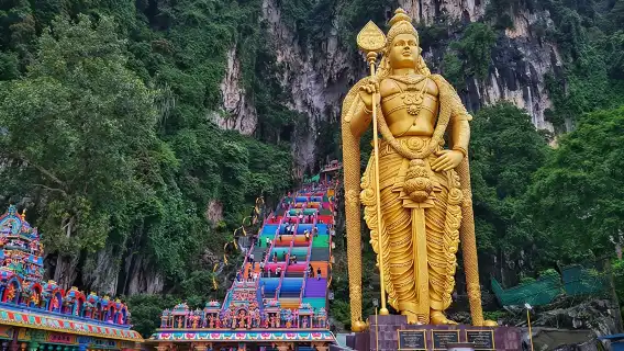 吉隆坡全日精華遊：25大景點－KLCC－黑風洞－國家皇宮等更多景點