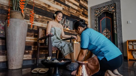 Traditionelle Balinesische Spa-Massage in Ubud, Bali